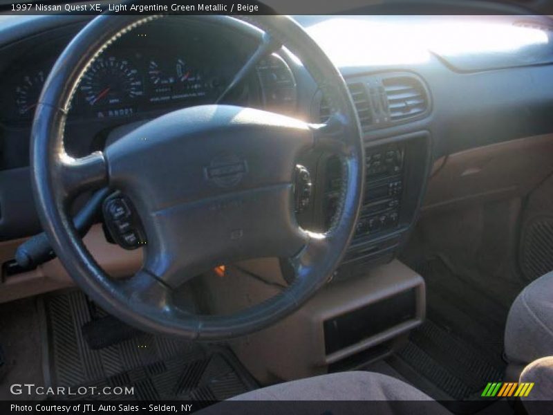 Light Argentine Green Metallic / Beige 1997 Nissan Quest XE