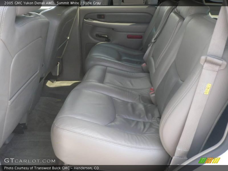 Summit White / Stone Gray 2005 GMC Yukon Denali AWD