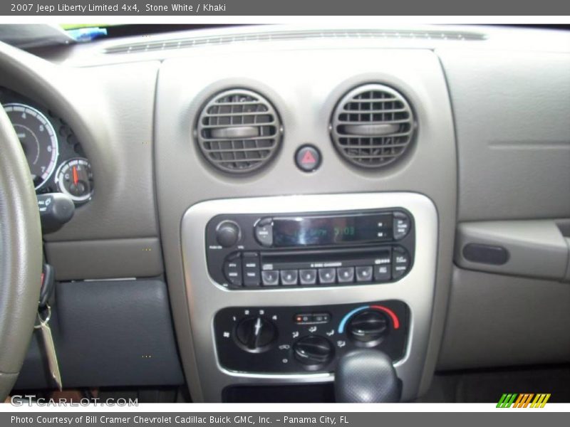 Stone White / Khaki 2007 Jeep Liberty Limited 4x4