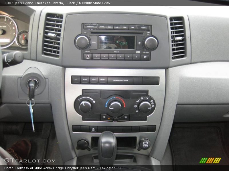 Black / Medium Slate Gray 2007 Jeep Grand Cherokee Laredo