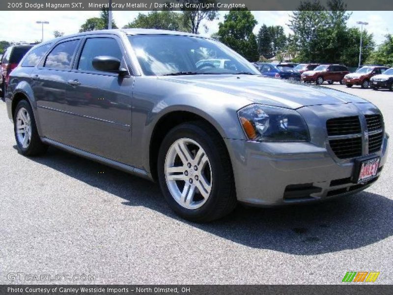 Mineral Gray Metallic / Dark Slate Gray/Light Graystone 2005 Dodge Magnum SXT