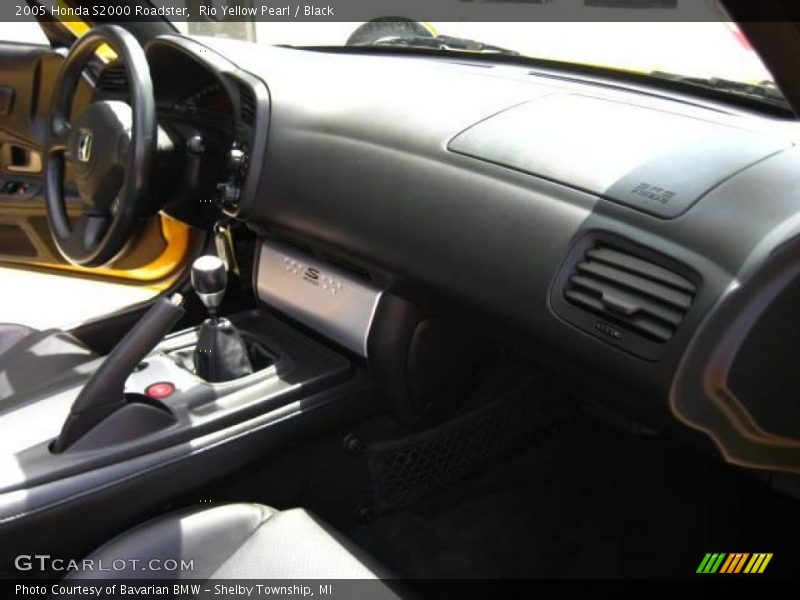 Rio Yellow Pearl / Black 2005 Honda S2000 Roadster