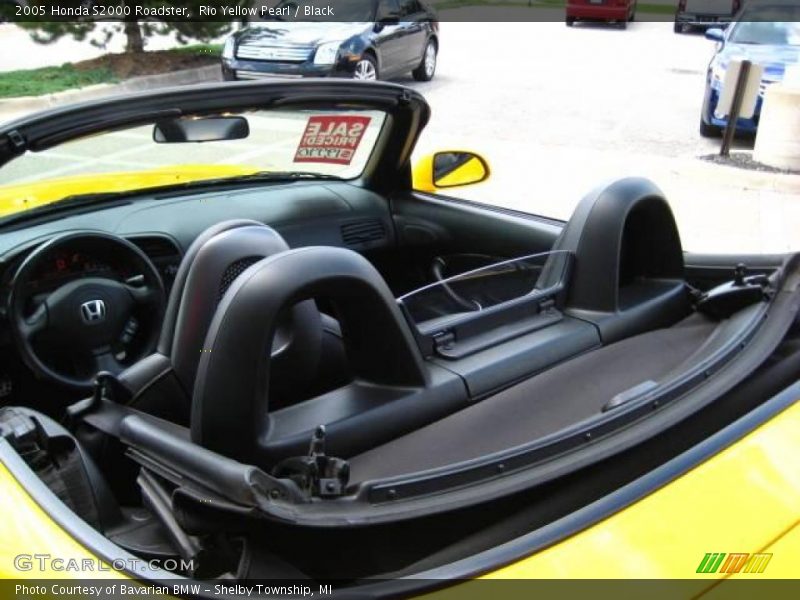 Rio Yellow Pearl / Black 2005 Honda S2000 Roadster