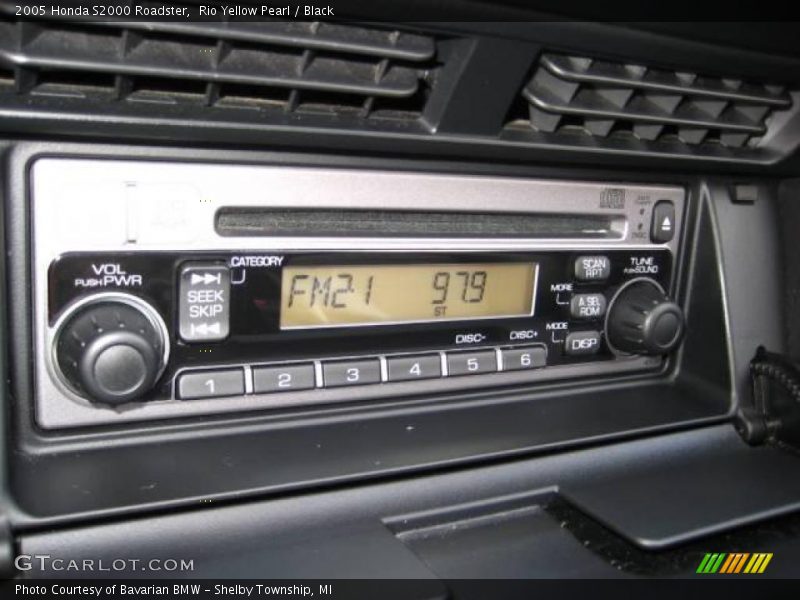 Rio Yellow Pearl / Black 2005 Honda S2000 Roadster