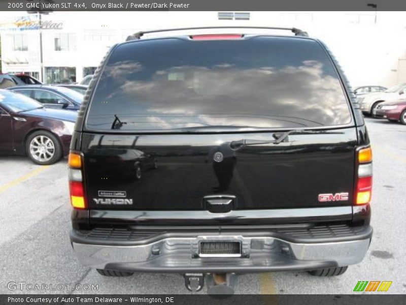 Onyx Black / Pewter/Dark Pewter 2005 GMC Yukon SLT 4x4