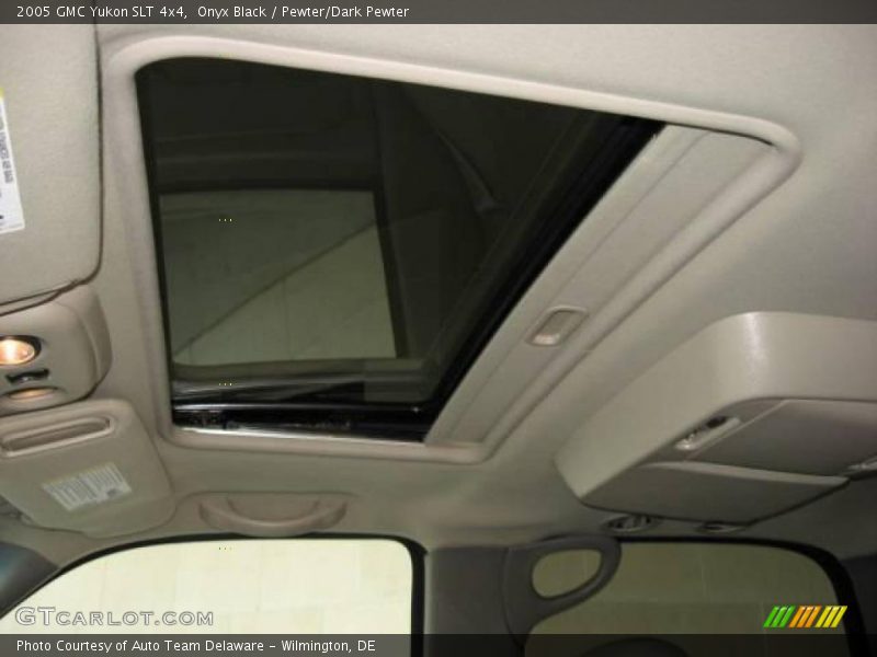 Onyx Black / Pewter/Dark Pewter 2005 GMC Yukon SLT 4x4