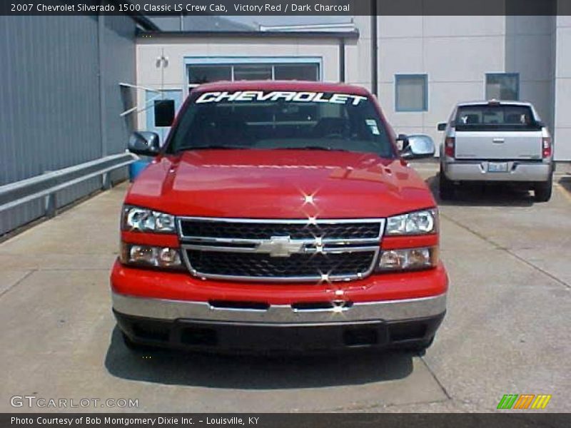 Victory Red / Dark Charcoal 2007 Chevrolet Silverado 1500 Classic LS Crew Cab