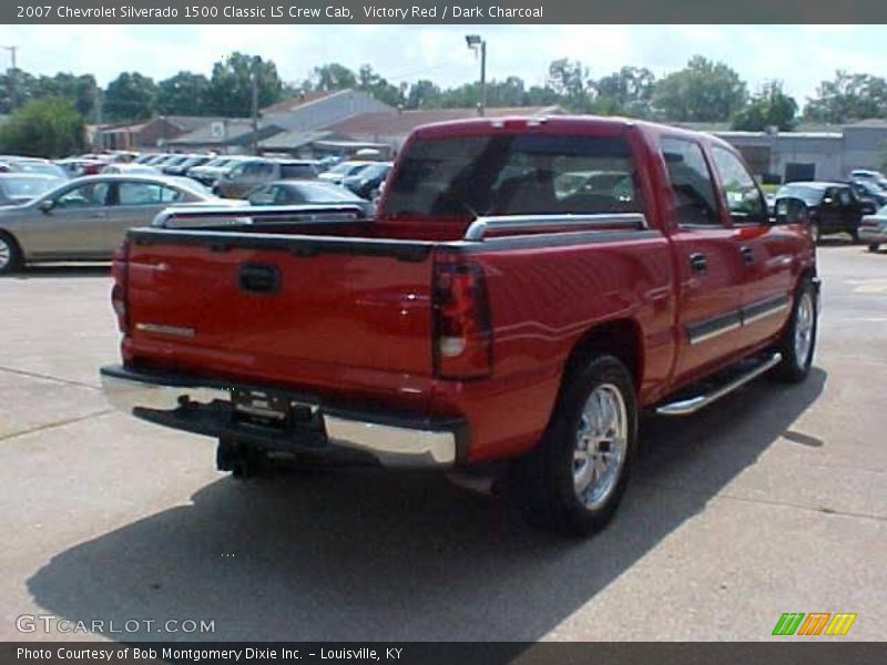 Victory Red / Dark Charcoal 2007 Chevrolet Silverado 1500 Classic LS Crew Cab