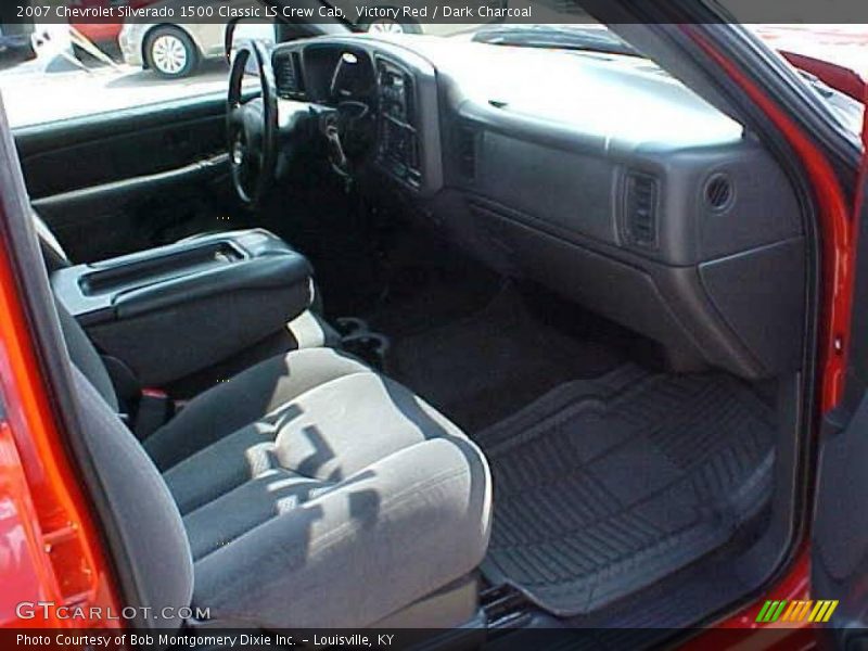 Victory Red / Dark Charcoal 2007 Chevrolet Silverado 1500 Classic LS Crew Cab