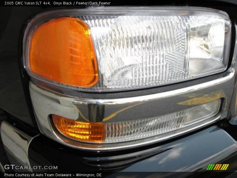 Onyx Black / Pewter/Dark Pewter 2005 GMC Yukon SLT 4x4