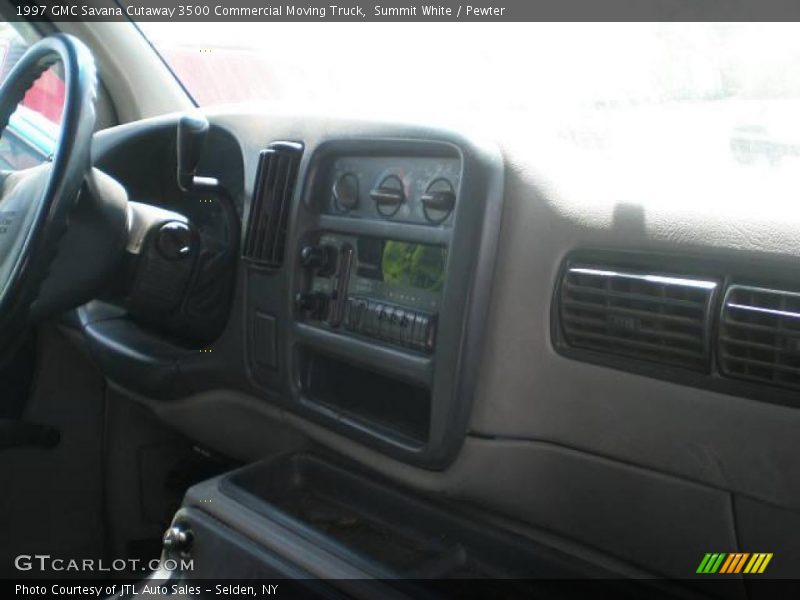 Summit White / Pewter 1997 GMC Savana Cutaway 3500 Commercial Moving Truck