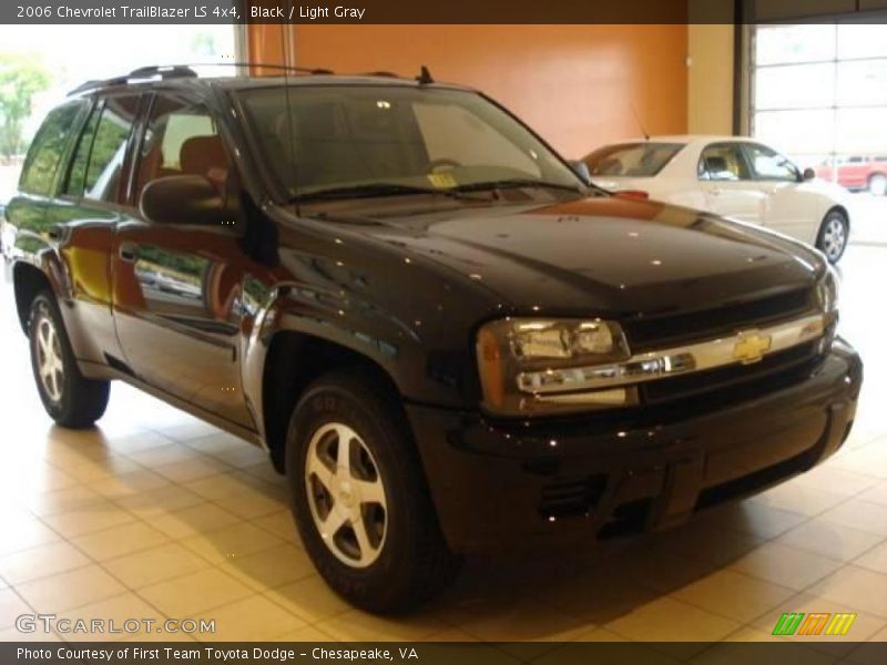 Black / Light Gray 2006 Chevrolet TrailBlazer LS 4x4