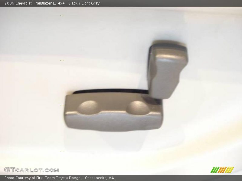 Black / Light Gray 2006 Chevrolet TrailBlazer LS 4x4