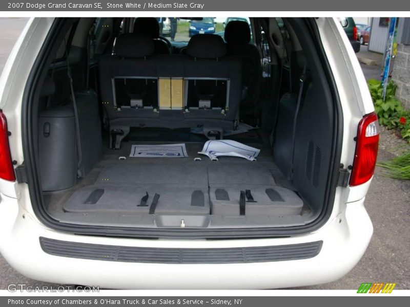 Stone White / Medium Slate Gray 2007 Dodge Grand Caravan SE