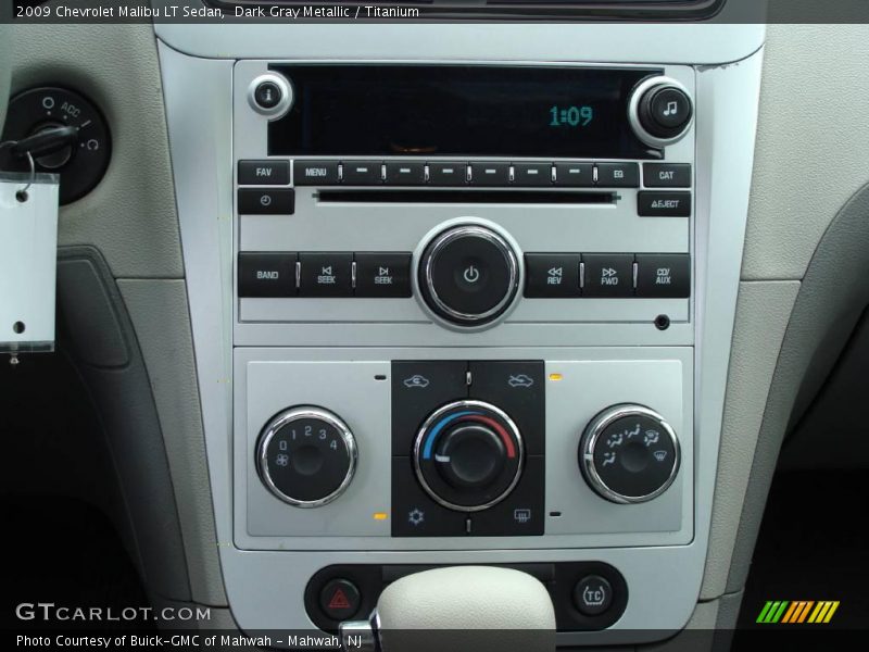 Dark Gray Metallic / Titanium 2009 Chevrolet Malibu LT Sedan
