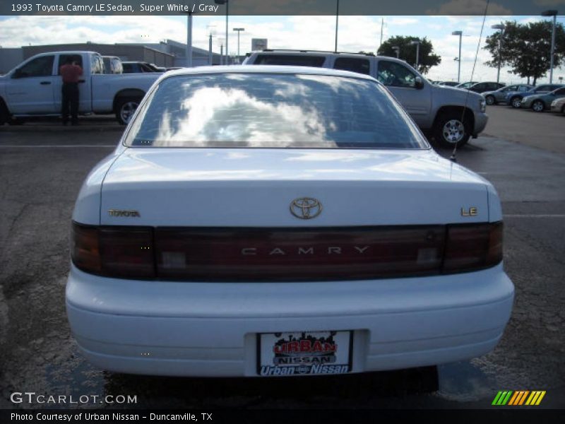 Super White / Gray 1993 Toyota Camry LE Sedan
