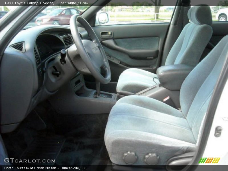 Super White / Gray 1993 Toyota Camry LE Sedan