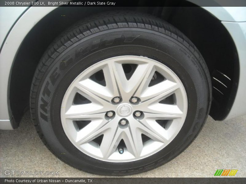 Bright Silver Metallic / Dark Slate Gray 2008 Chrysler 300 LX