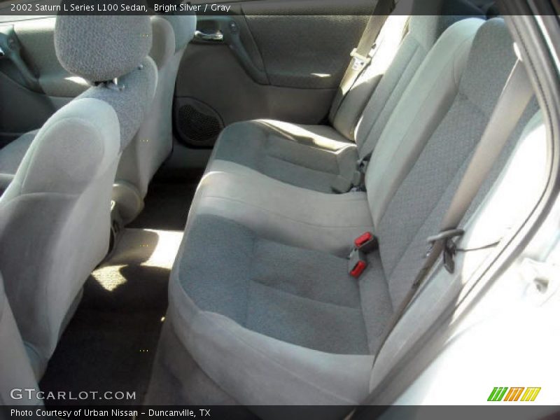 Bright Silver / Gray 2002 Saturn L Series L100 Sedan