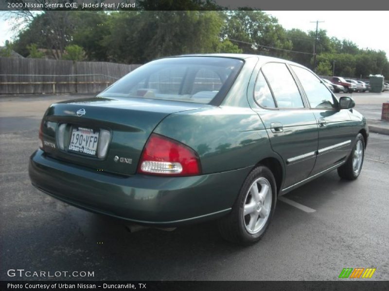 Jaded Pearl / Sand 2000 Nissan Sentra GXE