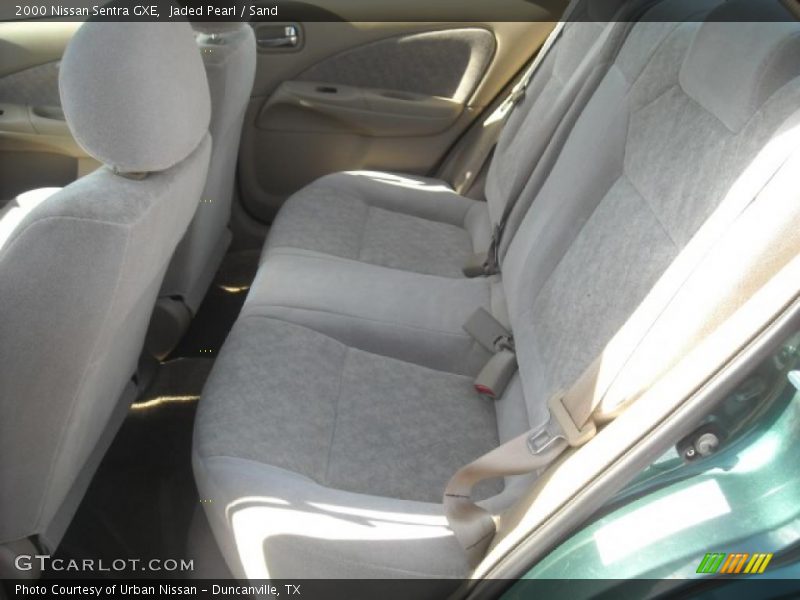Jaded Pearl / Sand 2000 Nissan Sentra GXE