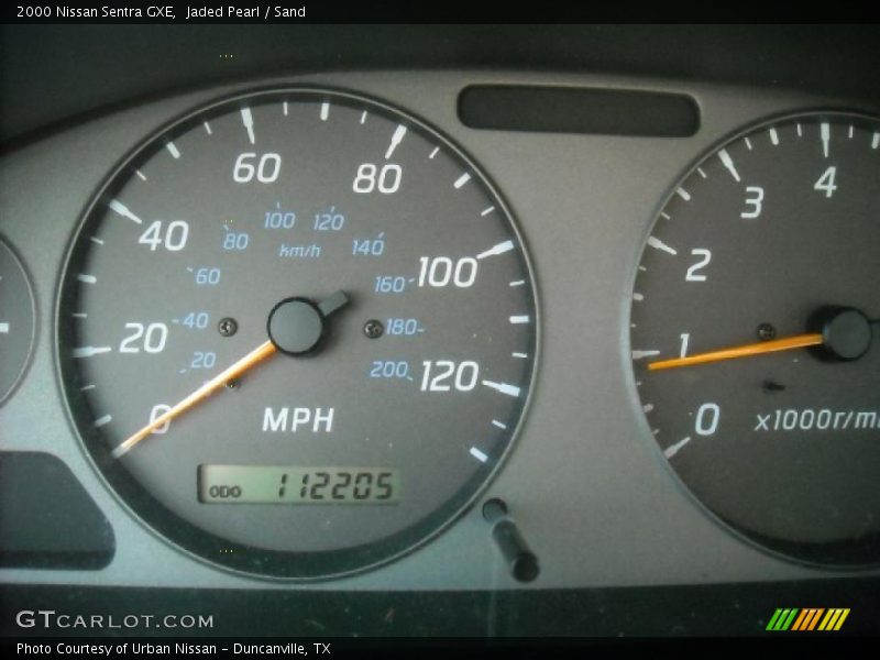 Jaded Pearl / Sand 2000 Nissan Sentra GXE