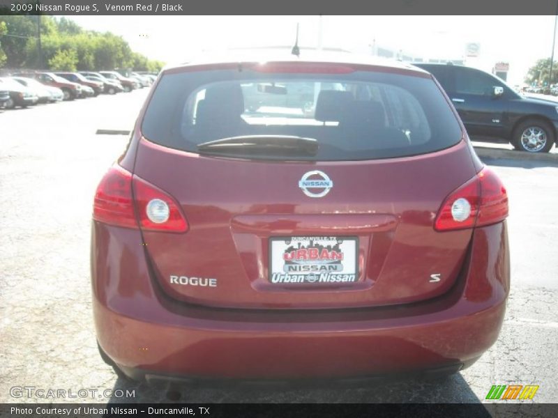 Venom Red / Black 2009 Nissan Rogue S