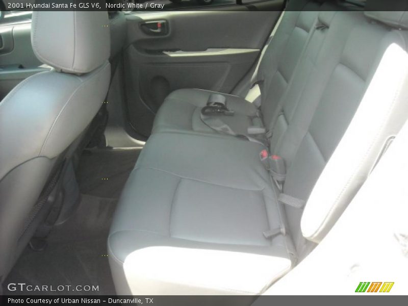 Nordic White / Gray 2001 Hyundai Santa Fe GLS V6