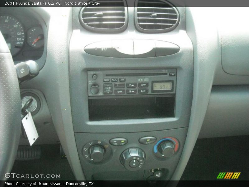 Nordic White / Gray 2001 Hyundai Santa Fe GLS V6