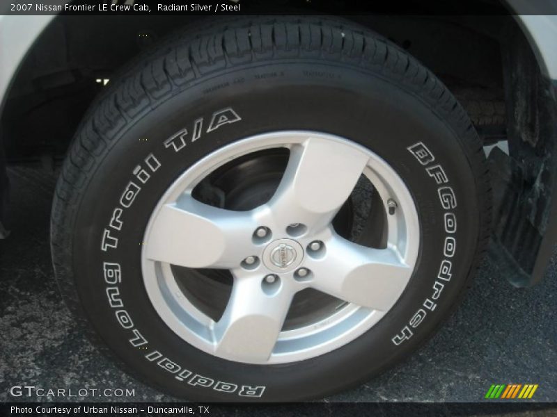 Radiant Silver / Steel 2007 Nissan Frontier LE Crew Cab