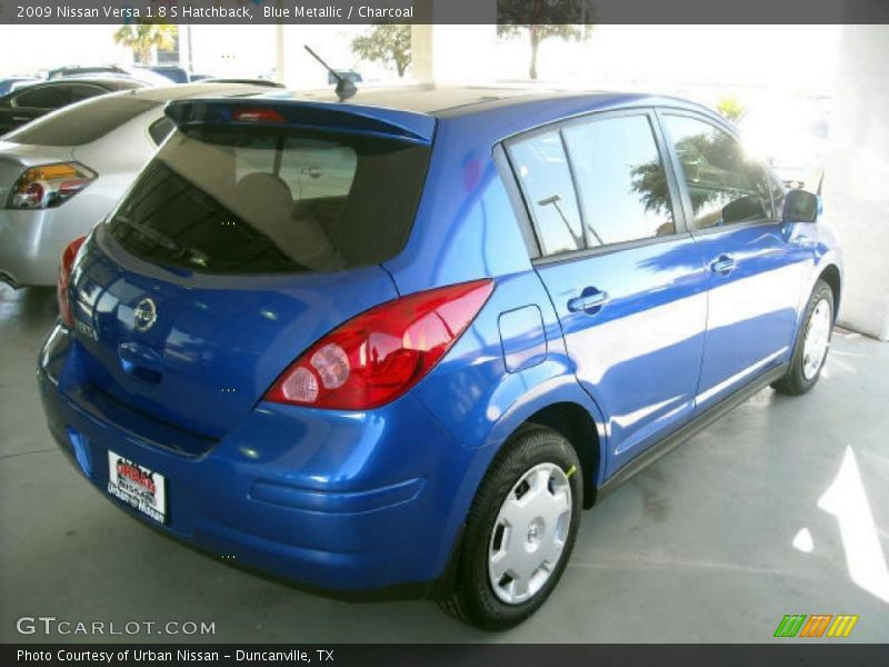 Blue Metallic / Charcoal 2009 Nissan Versa 1.8 S Hatchback