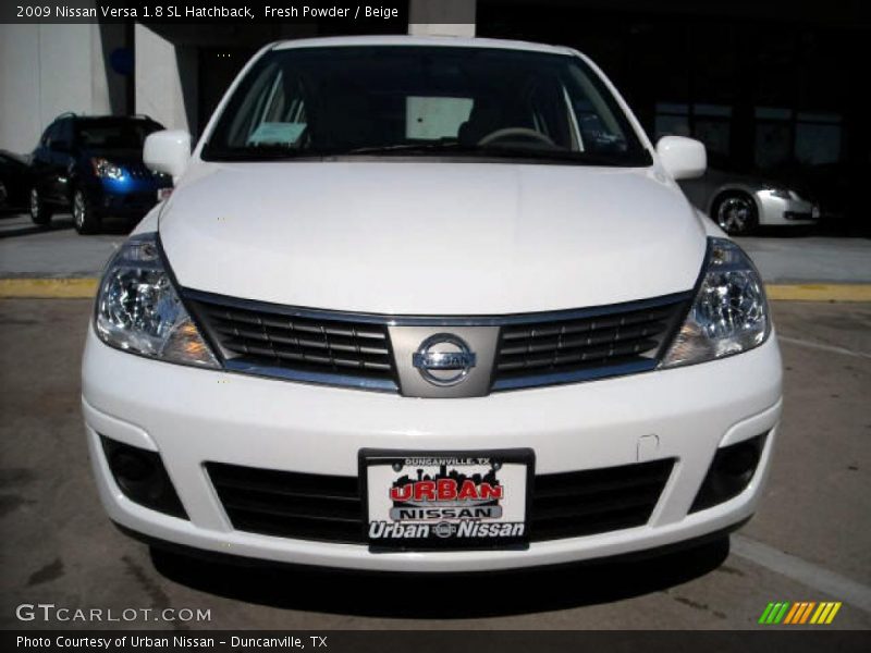 Fresh Powder / Beige 2009 Nissan Versa 1.8 SL Hatchback