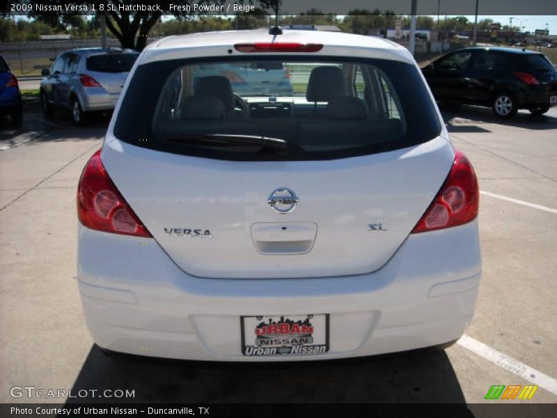 Fresh Powder / Beige 2009 Nissan Versa 1.8 SL Hatchback