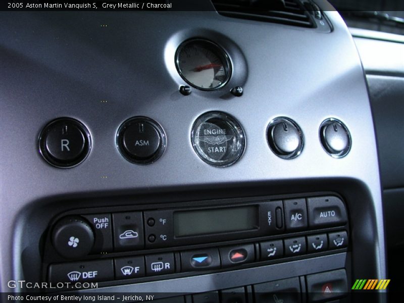 Grey Metallic / Charcoal 2005 Aston Martin Vanquish S