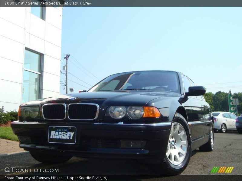 Jet Black / Grey 2000 BMW 7 Series 740i Sedan