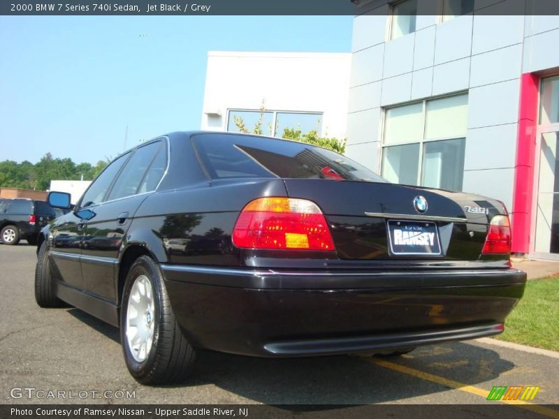 Jet Black / Grey 2000 BMW 7 Series 740i Sedan