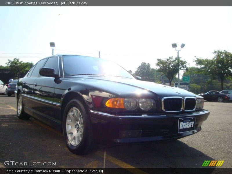 Jet Black / Grey 2000 BMW 7 Series 740i Sedan