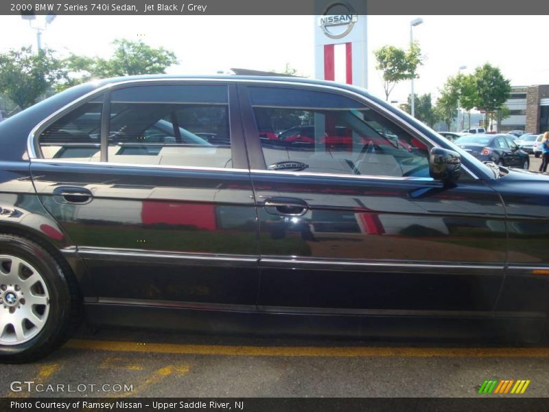 Jet Black / Grey 2000 BMW 7 Series 740i Sedan