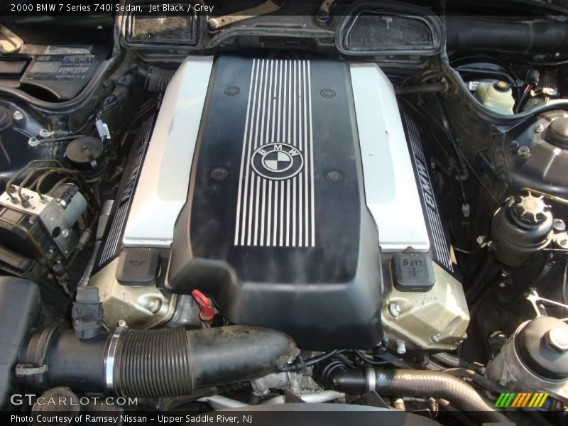 Jet Black / Grey 2000 BMW 7 Series 740i Sedan