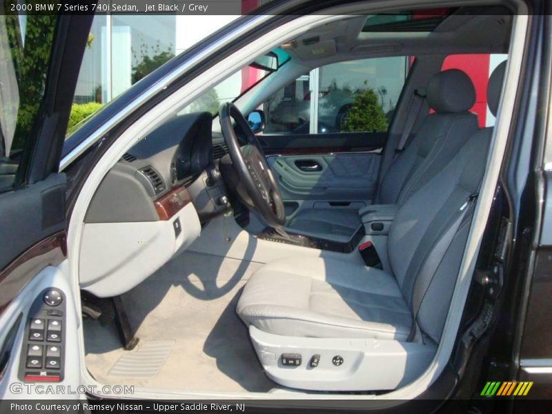 Jet Black / Grey 2000 BMW 7 Series 740i Sedan