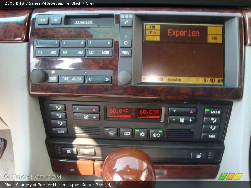 Jet Black / Grey 2000 BMW 7 Series 740i Sedan