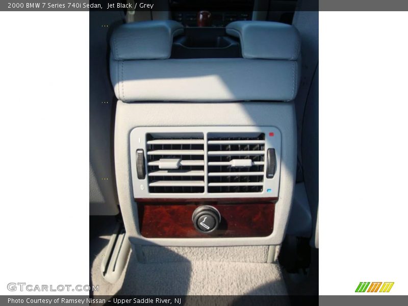 Jet Black / Grey 2000 BMW 7 Series 740i Sedan