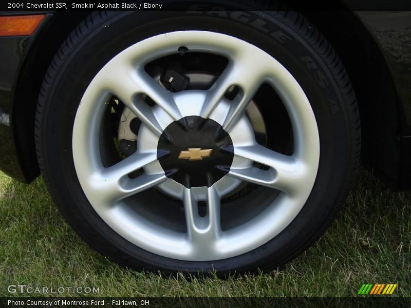 Smokin' Asphalt Black / Ebony 2004 Chevrolet SSR