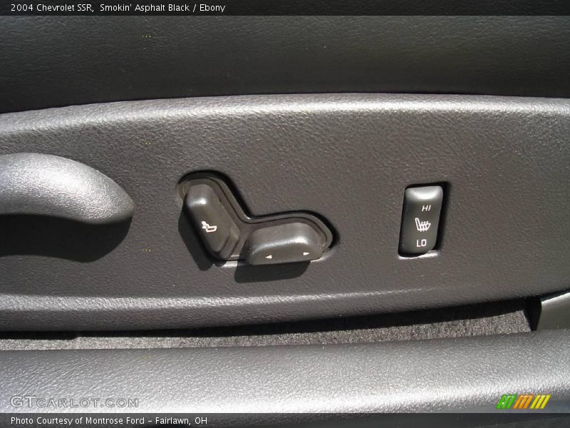 Smokin' Asphalt Black / Ebony 2004 Chevrolet SSR