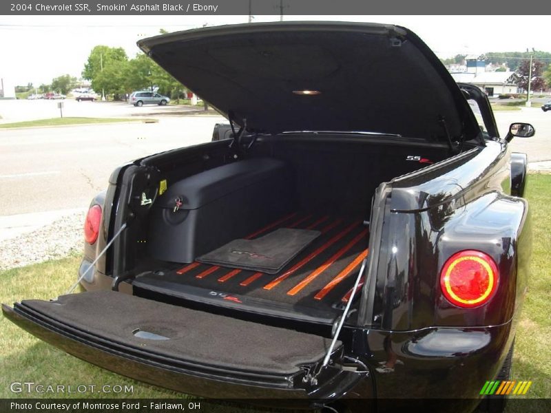 Smokin' Asphalt Black / Ebony 2004 Chevrolet SSR