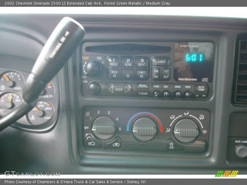 Forest Green Metallic / Medium Gray 2002 Chevrolet Silverado 2500 LS Extended Cab 4x4