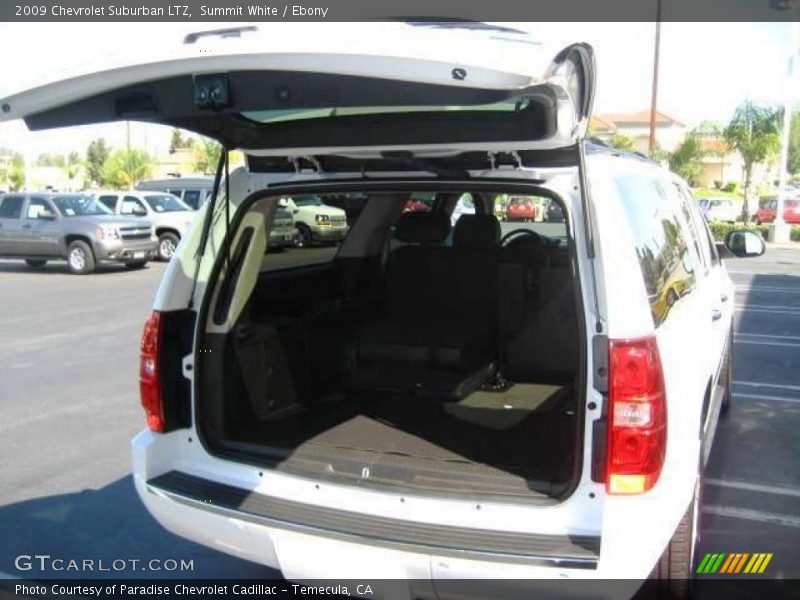 Summit White / Ebony 2009 Chevrolet Suburban LTZ