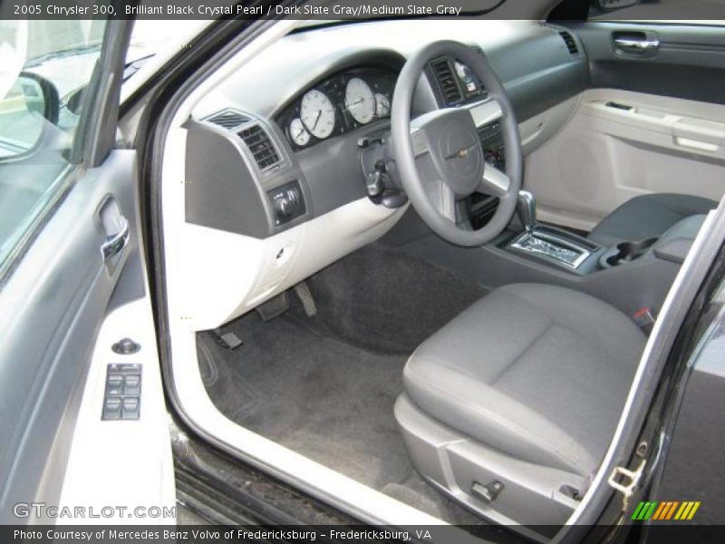 Brilliant Black Crystal Pearl / Dark Slate Gray/Medium Slate Gray 2005 Chrysler 300