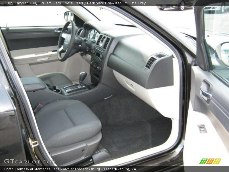 Brilliant Black Crystal Pearl / Dark Slate Gray/Medium Slate Gray 2005 Chrysler 300