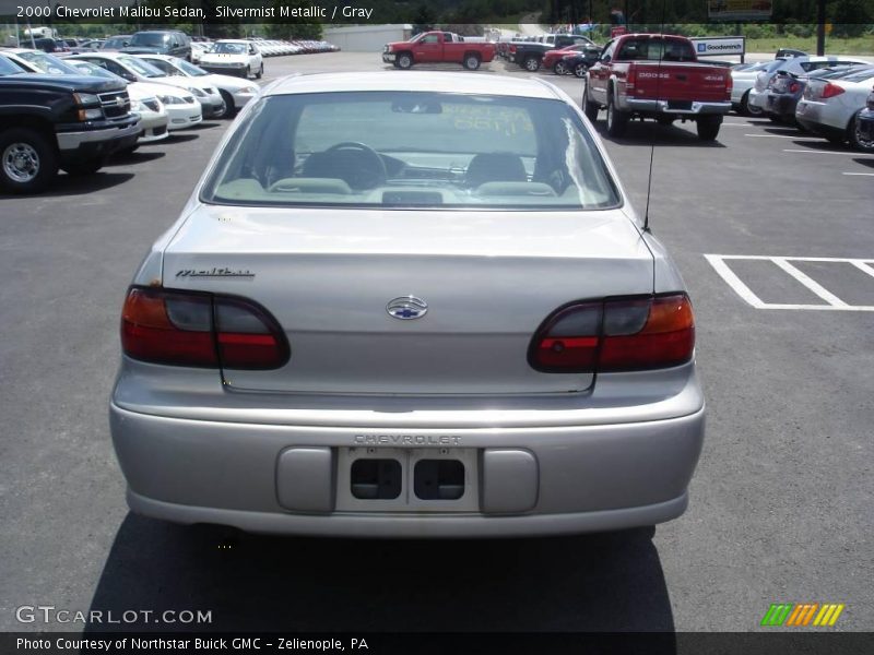 Silvermist Metallic / Gray 2000 Chevrolet Malibu Sedan